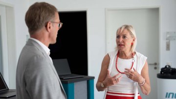 Digitalministerin Sinemus besucht INOSOFT