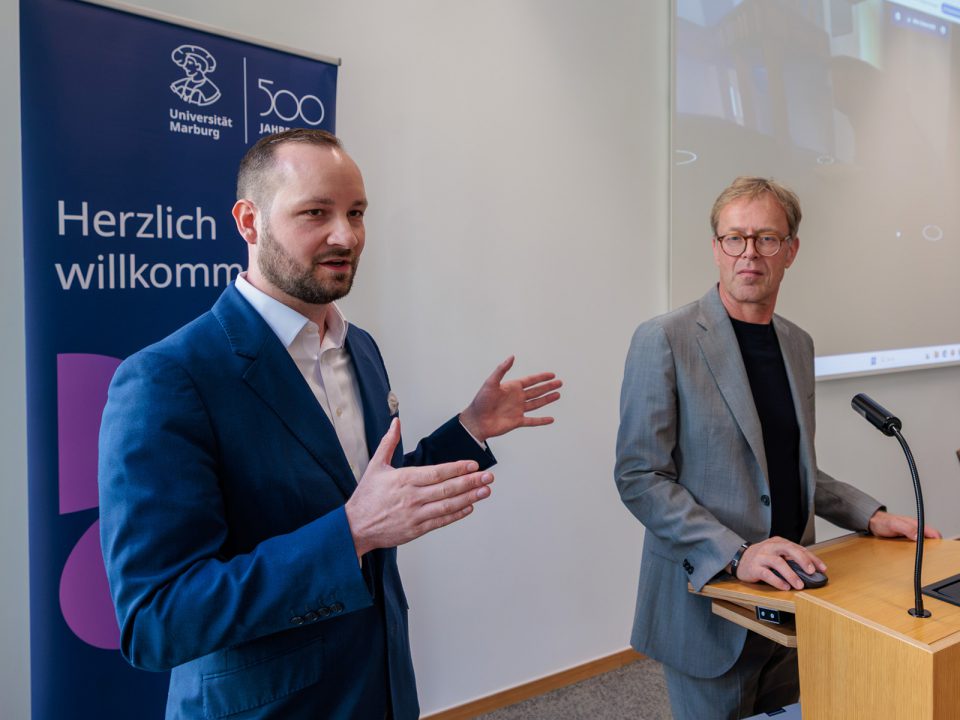 Vorführung der Marburger Wissensräume auf der Pressekonferenz der Philipps-Universität am 30.09.2026